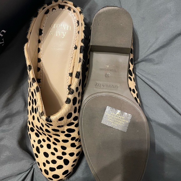 Crown & Ivy Spotted Mules - Picture 4 of 5